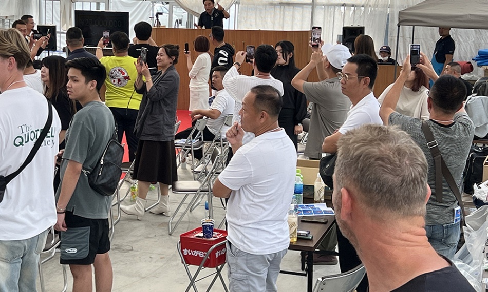 2de dag auction bij Sakai Fish Farm
