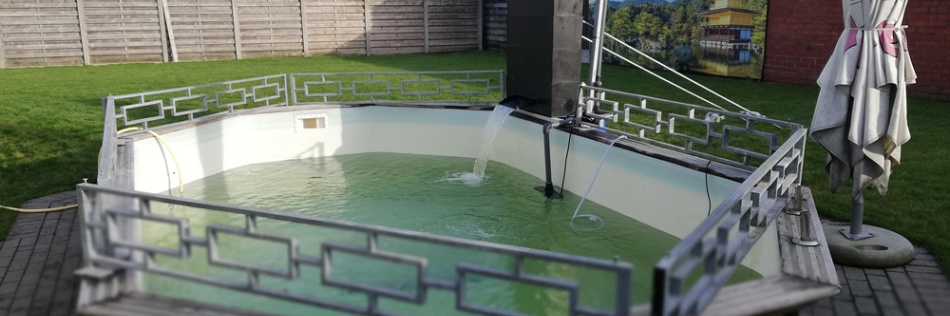 Tijdelijke opvang voor de koi.